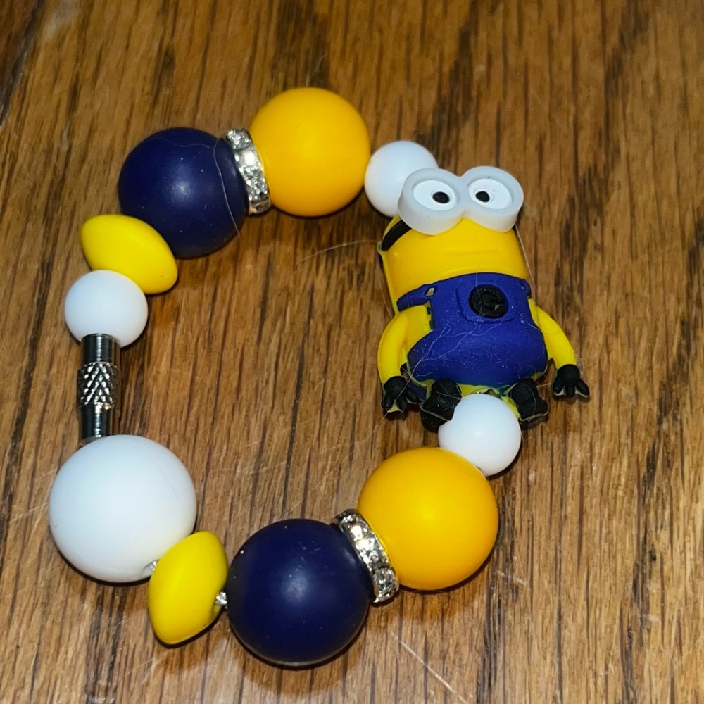 New Handmade Minion blue and yellow Beaded Tumbler Stanley cup charm Bracelet